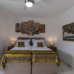Vila Juma By Guide *