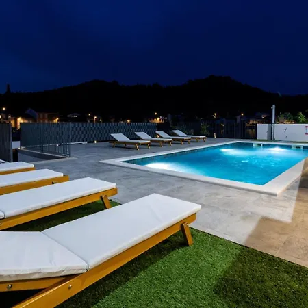 Juma By Guide Villa Blace