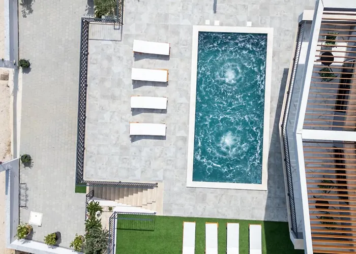 Juma By Guide * בלאצ'ה