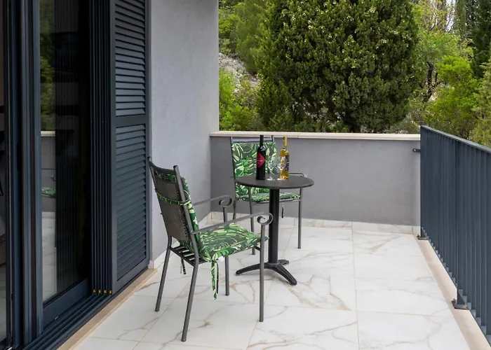 Villa Juma By Guide Blace