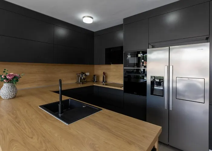 Juma By Guide * Blace