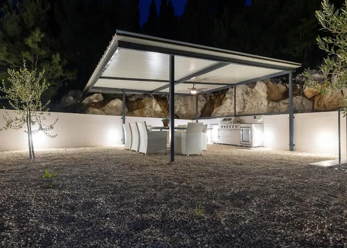 Juma By Guide בלאצ'ה